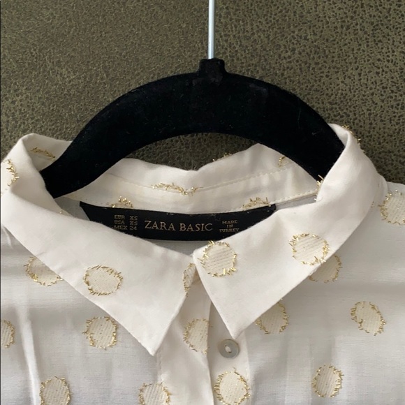 Zara - Shirt with gold detail - Picture 3 of 6